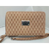 Billetera dama doble cierre color beige matelasse
