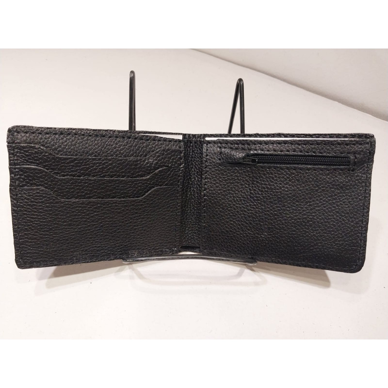 Billetera de hombre simple al corte color negro