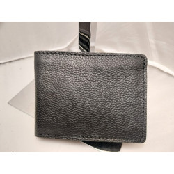 Billetera de hombre simple al corte color negro
