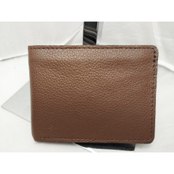Billetera de hombre simple al corte color habano