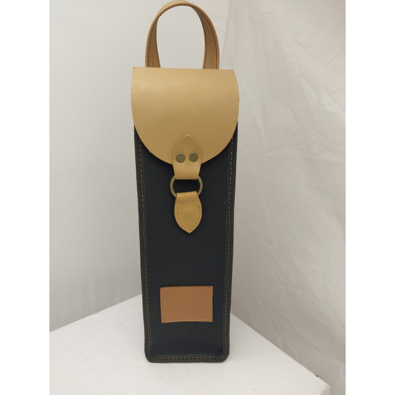 Porta botellas simple sintético negro