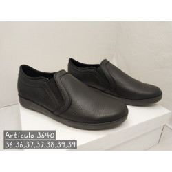 Zapatilla de mujer
