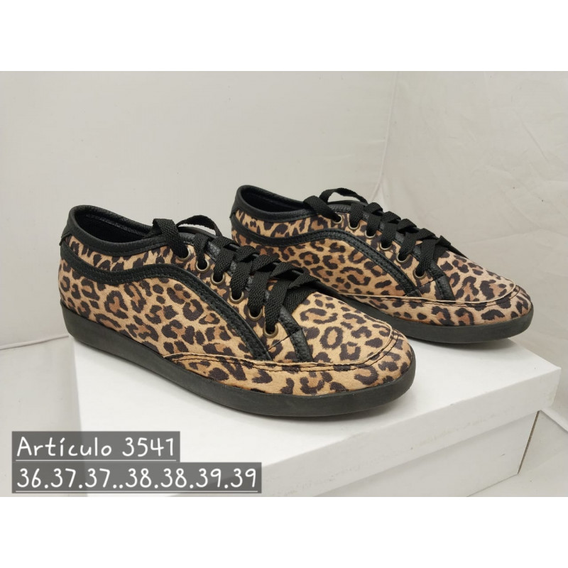 Zapatilla de mujer