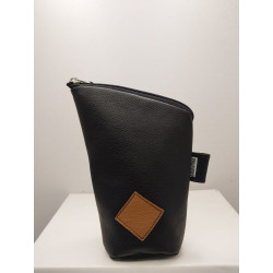 Yerbero de cuero color...