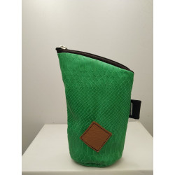 Yerbero de cuero color...