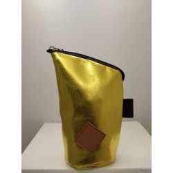 Yerbero de cuero color...