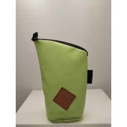 Yerbero de cuero color...