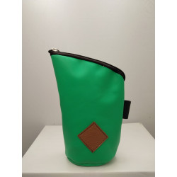 Yerbero de cuero color verde