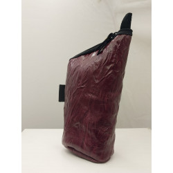 Yerbero de cuero color bordó